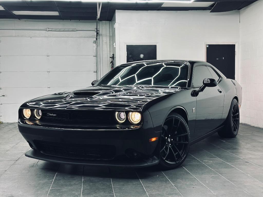 2022 Dodge Challenger R/T's photo