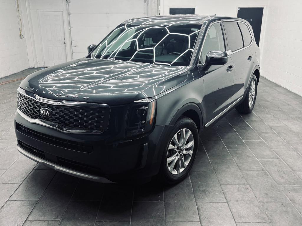 2021 Kia Telluride LX's photo